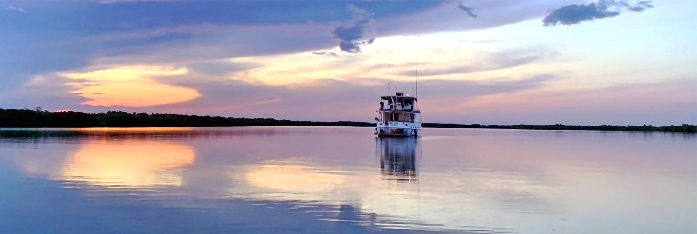Australian Sportfishing Charters Iron Lady floating on the tranquil sea off Arnhem Land